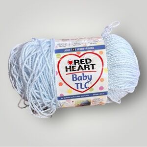 🟢5/$25 Red Heart Powder Blue Yarn